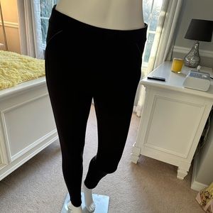 Hue black leggings size Medium